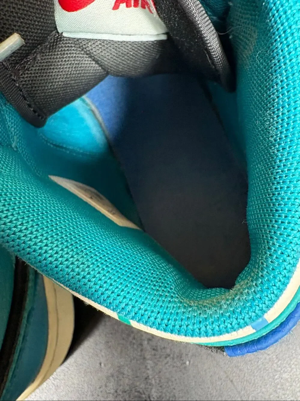 Nike Air Jordan 1 Mid GS Inspired By The Greatest Size 5Y